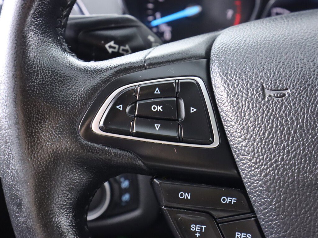 Used 2019 Ford Escape Titanium AWD/4WD image 12