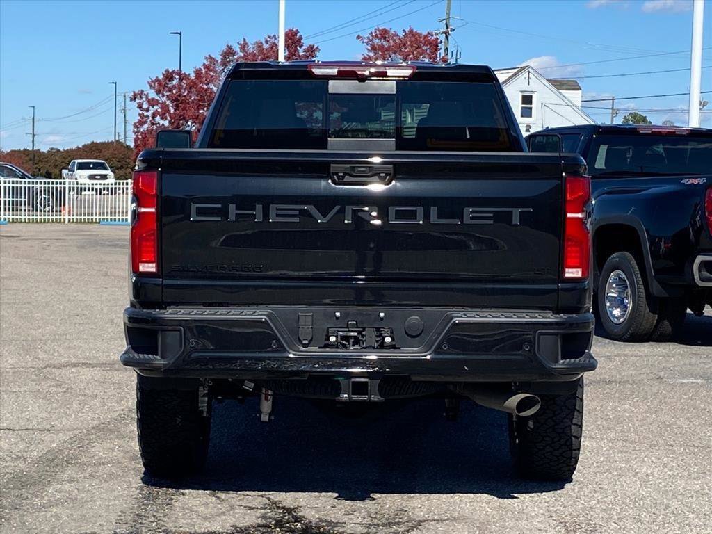 New 2026 Chevrolet Silverado 2500 LT w/ Trail Boss Package image 4