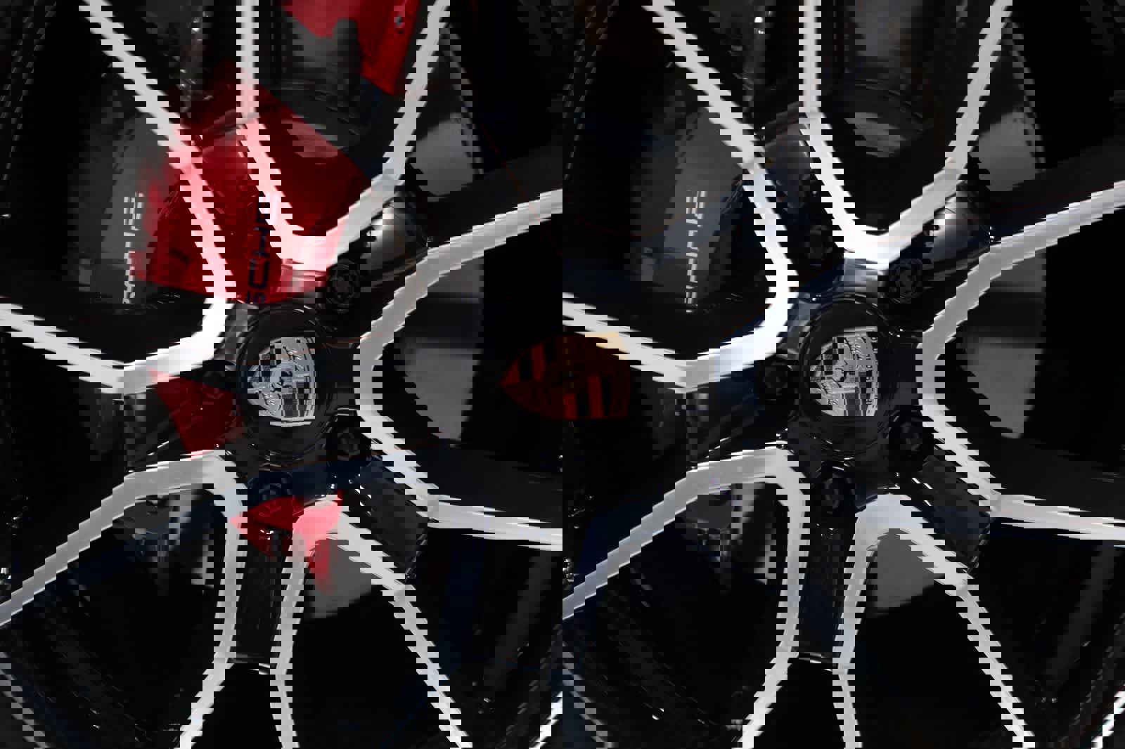 Certified 2025 Porsche Taycan 4S image 11