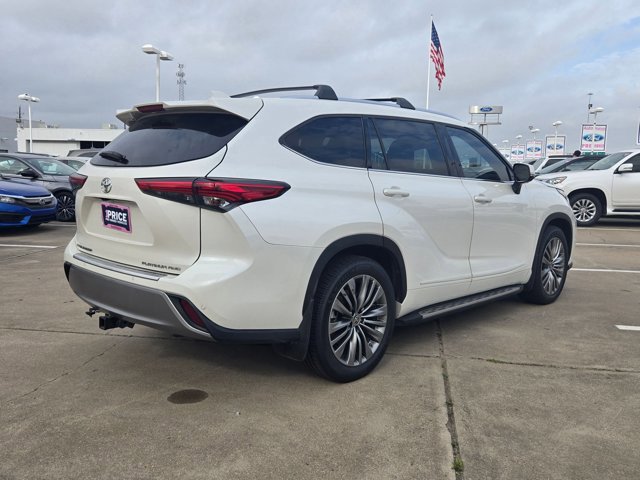 Used 2021 Toyota Highlander Platinum image 6