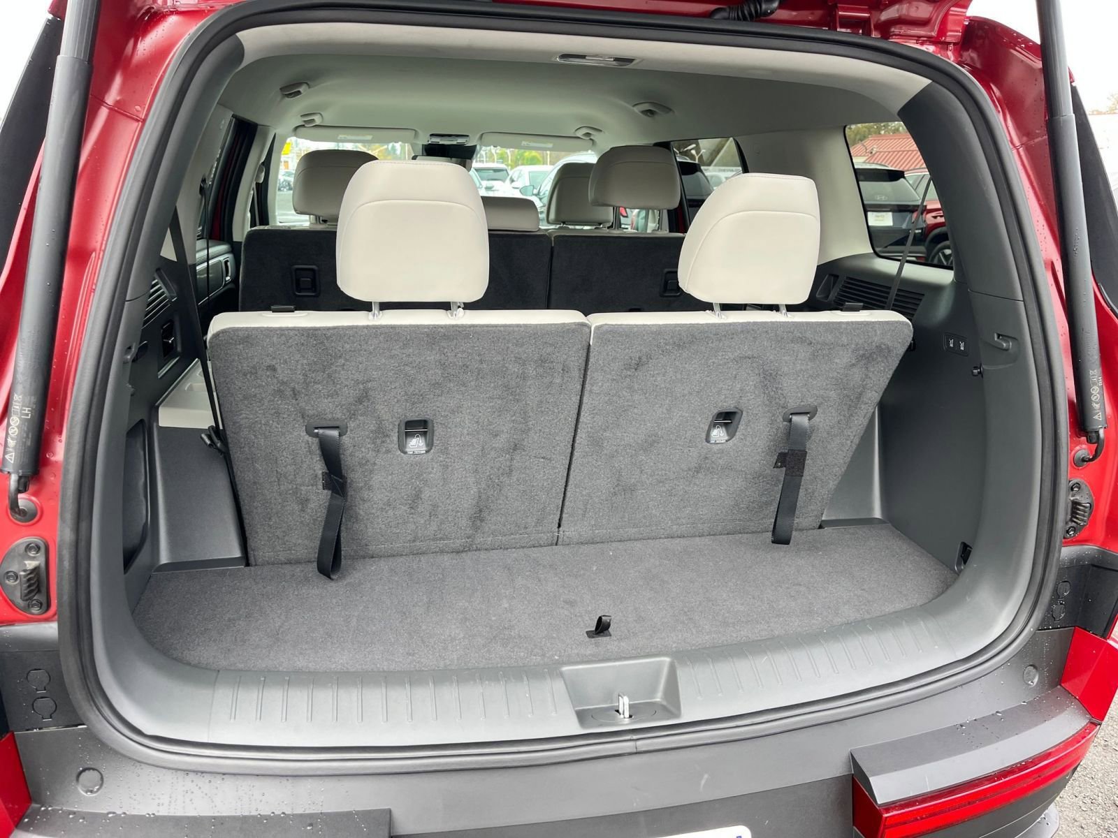 Used 2025 Hyundai Santa Fe SEL image 33