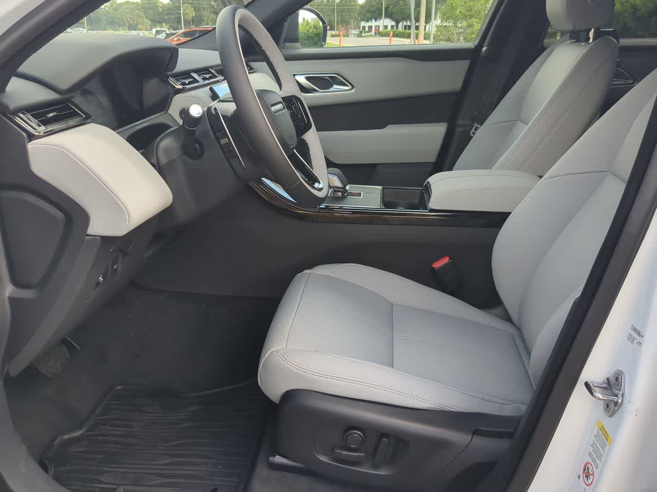 New 2026 Land Rover Range Rover Velar S AWD/4WD image 13