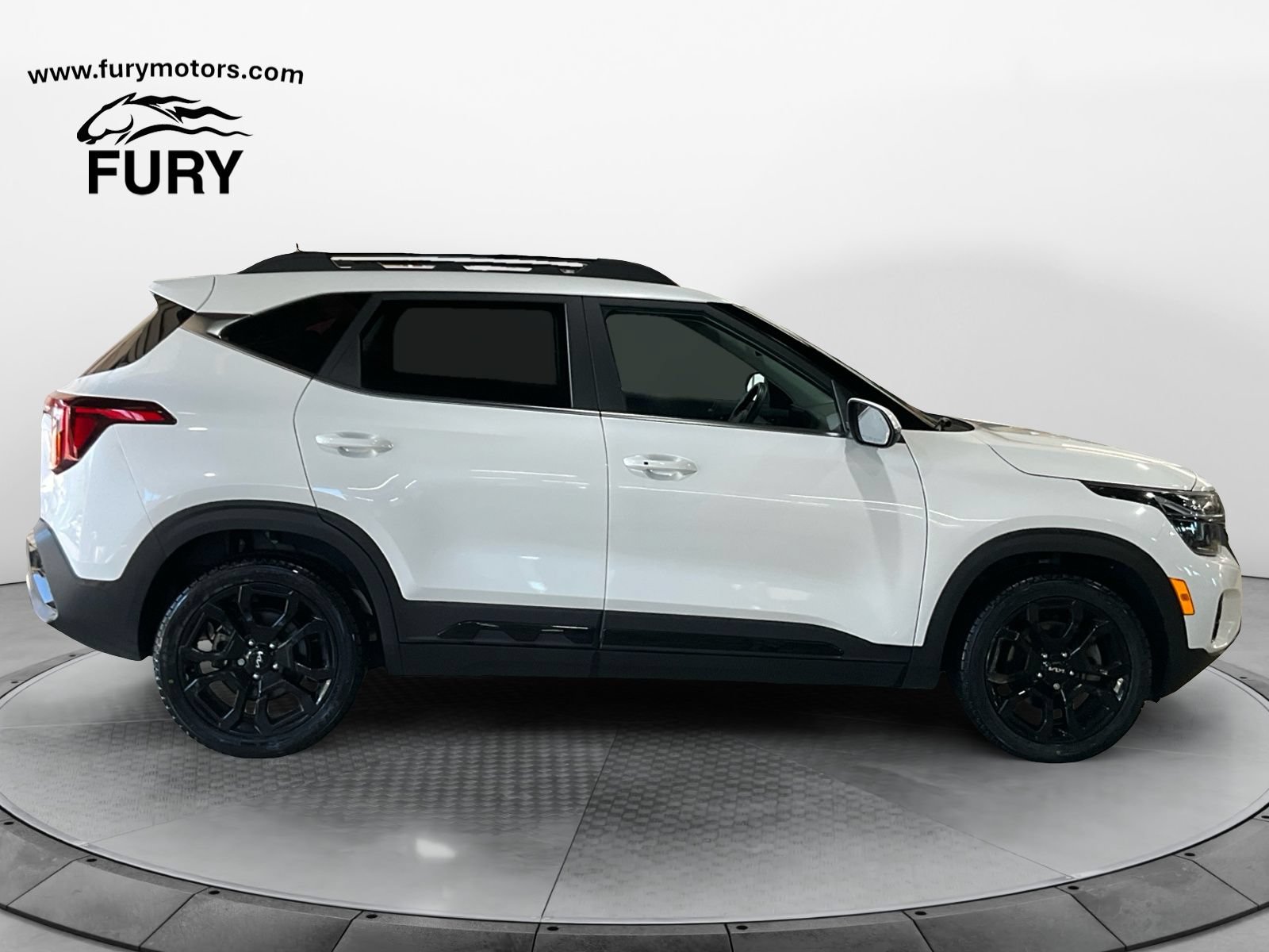 Used 2024 Kia Seltos X-Line AWD/4WD image 3