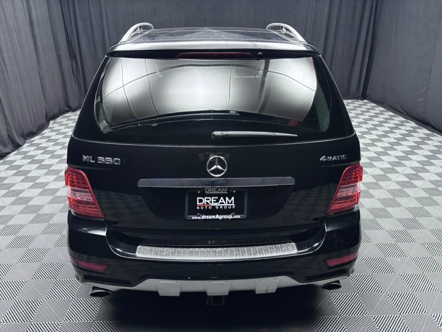Used 2010 Mercedes-Benz ML 550 4MATIC image 4
