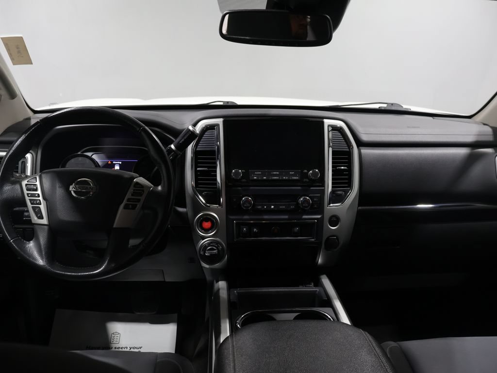 Used 2020 Nissan Titan SV w/ SV Convenience Package AWD/4WD image 15