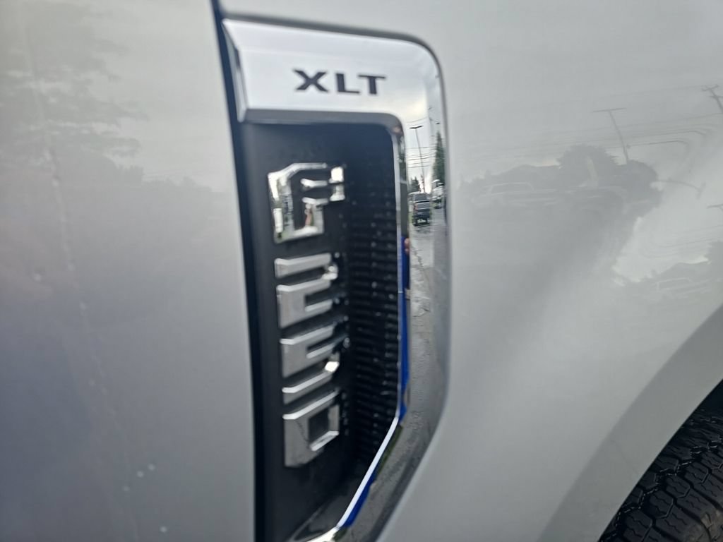 Used 2019 Ford F250 XLT w/ XLT Value Package AWD/4WD image 43