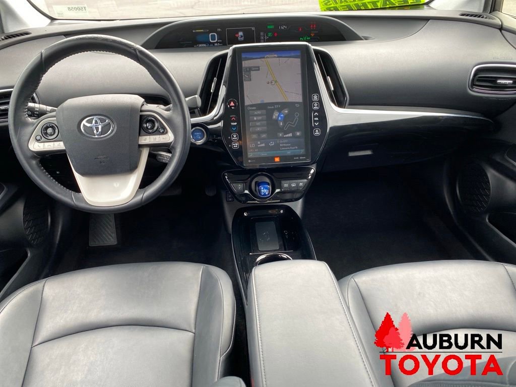 Used 2017 Toyota Prius Prime Advanced w/ Carpet Mat Package FWD image 24