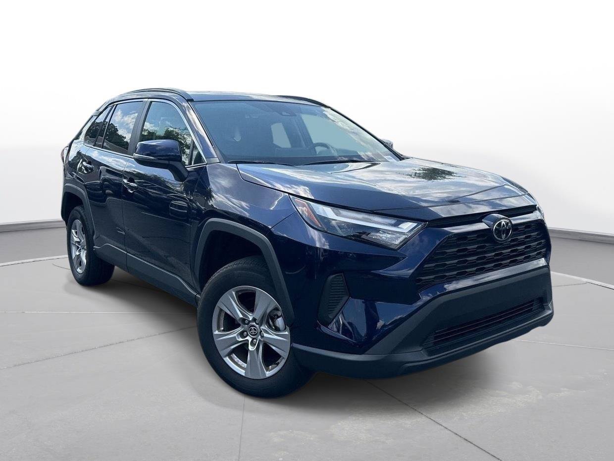 Certified 2025 Toyota RAV4 XLE AWD/4WD image 4