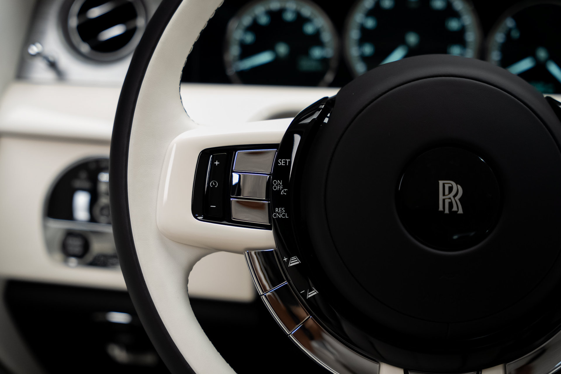 Used 2024 Rolls-Royce Phantom Extended Wheelbase RWD image 43