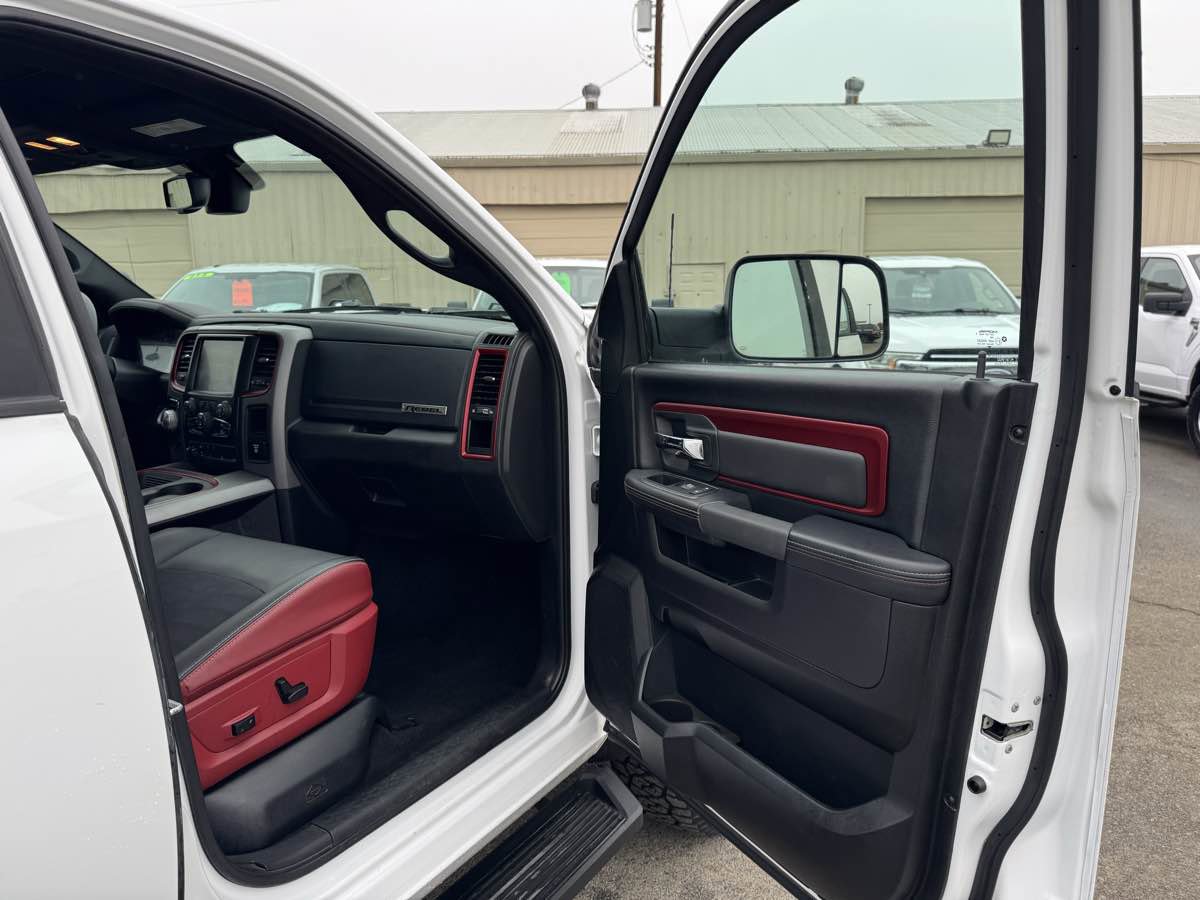 Used 2016 RAM 1500 Rebel w/ Luxury Group image 17