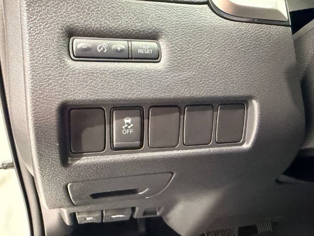 Used 2017 Nissan Murano S w/ Navigation Package FWD image 18