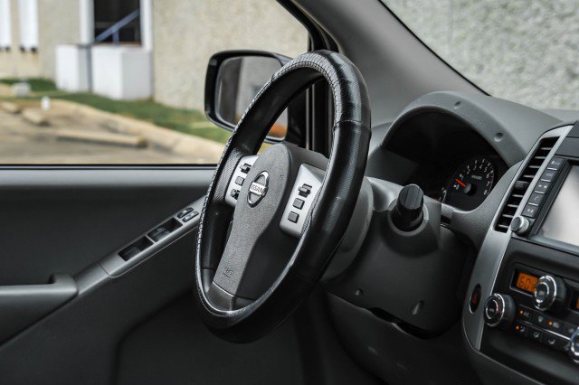 Used 2021 Nissan Frontier SV w/ Midnight Edition Floor Mats image 20