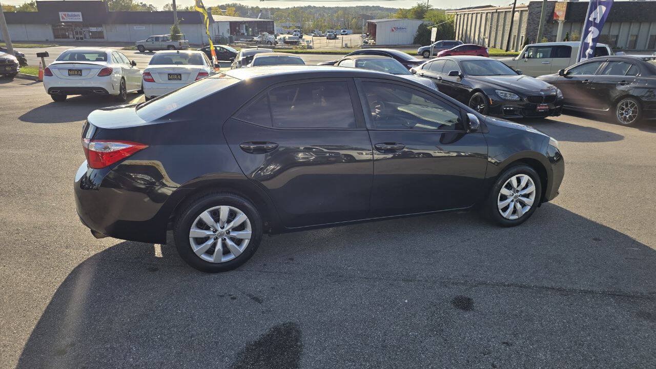 Used 2015 Toyota Corolla LE FWD image 53