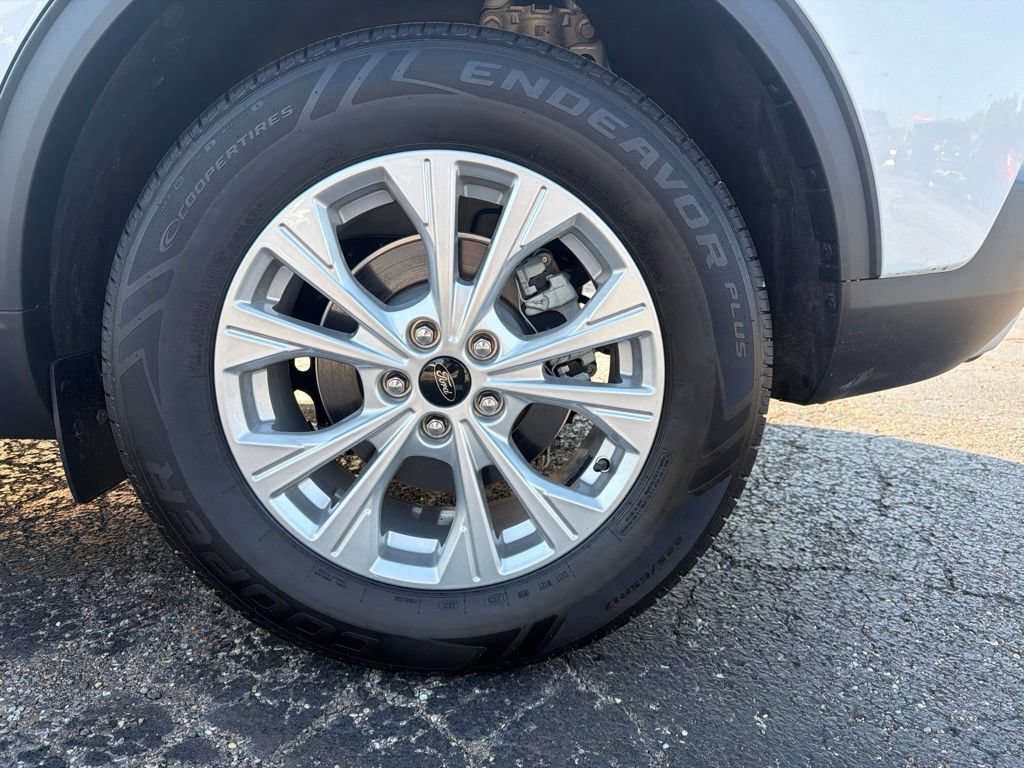 Used 2025 Ford Escape Active FWD image 31
