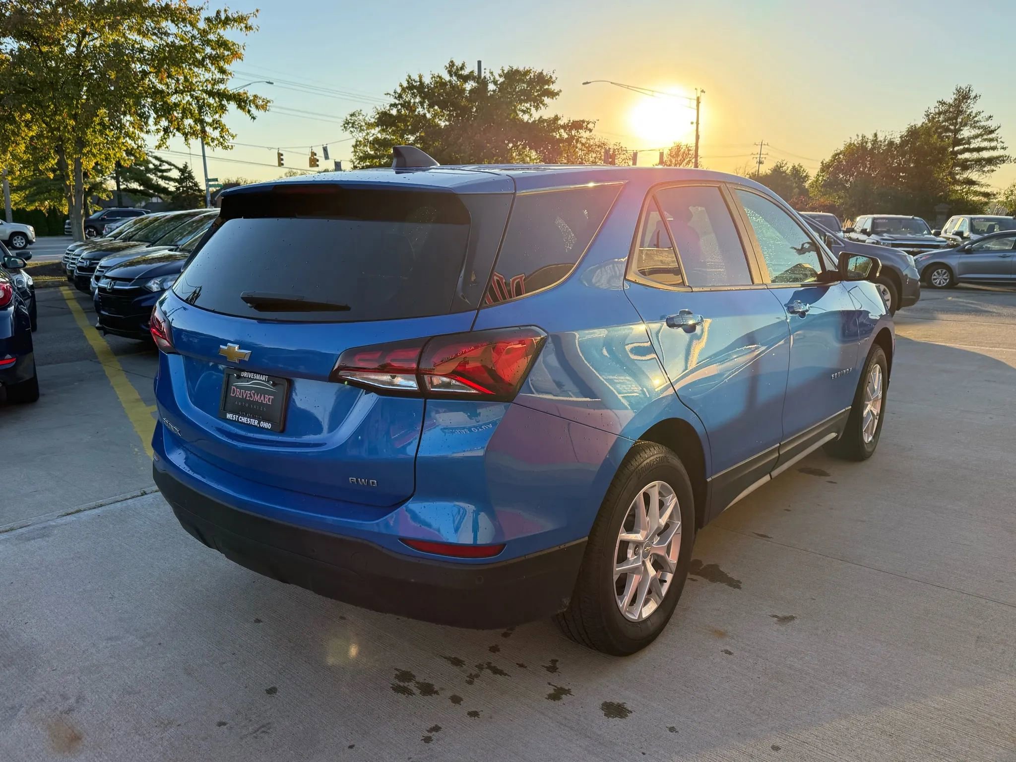Used 2024 Chevrolet Equinox LS w/ LS Convenience Package image 3
