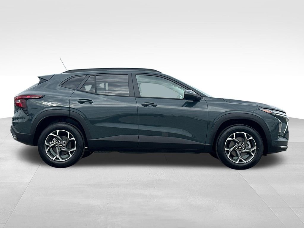 New 2026 Chevrolet Trax LT w/ LT Convenience Package image 6