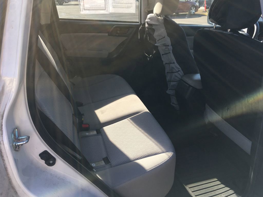 Used 2015 Subaru Forester 2.5i Premium w/ All-Weather Package AWD/4WD image 8