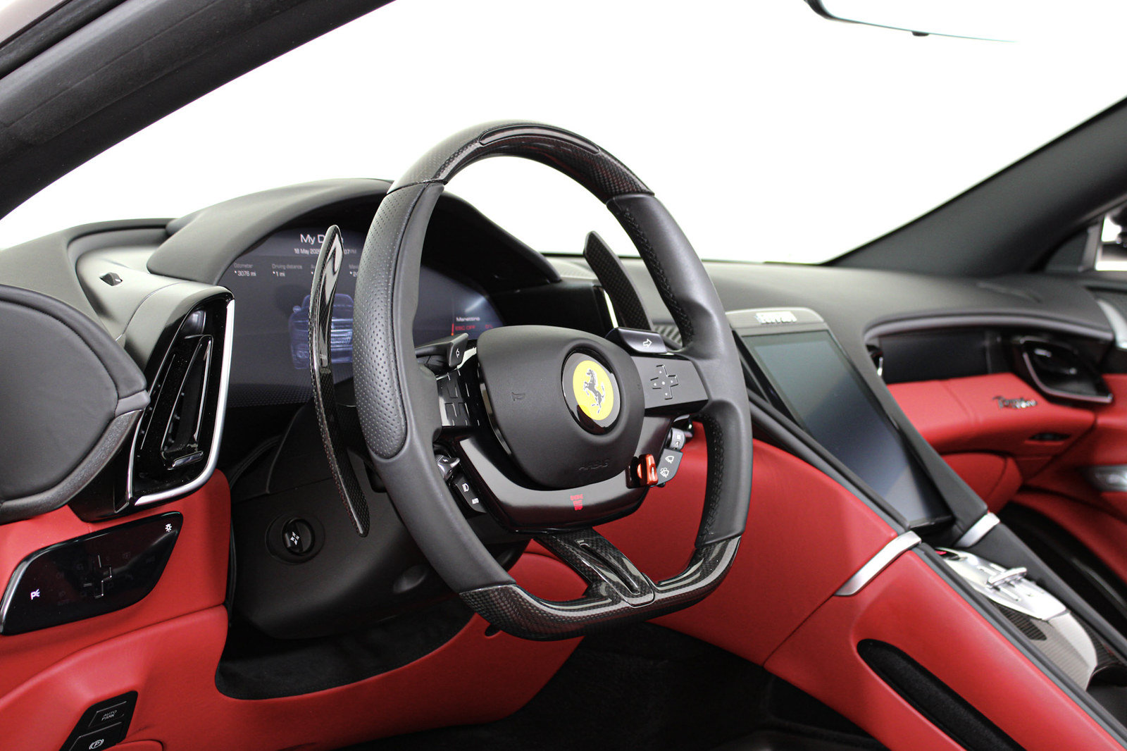 Certified 2024 Ferrari Roma Spider RWD image 46