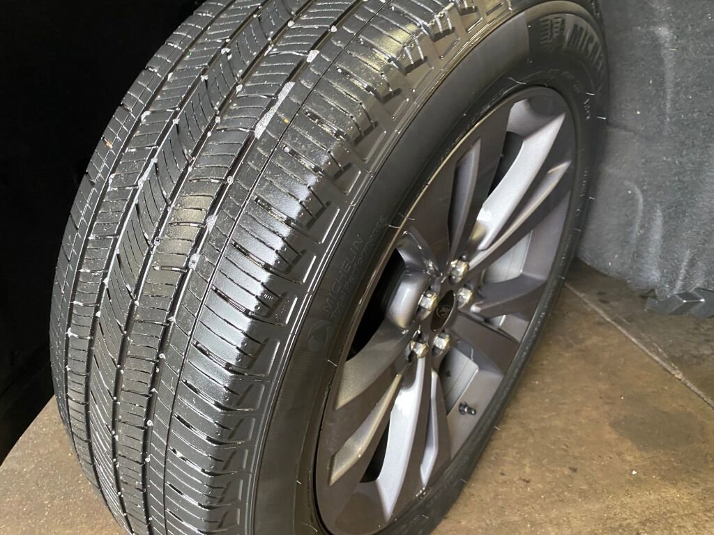 Used 2023 Ford Explorer XLT w/ Equipment Group 202A image 25