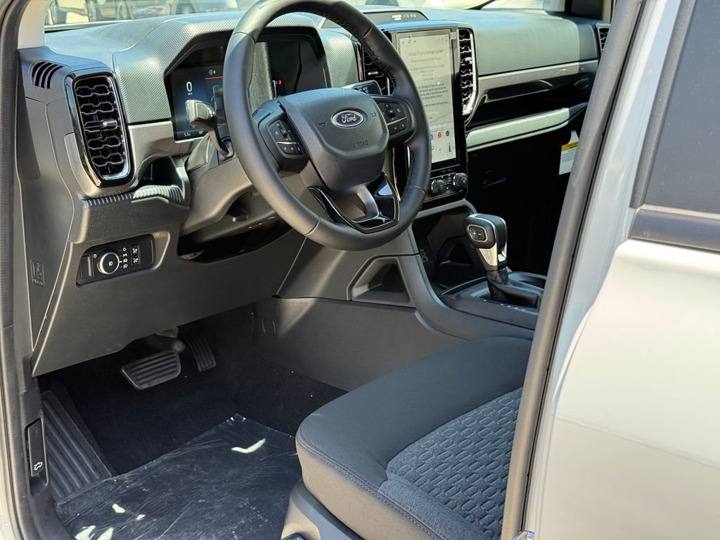 New 2026 Ford Ranger XLT w/ Black Appearance Package RWD image 6