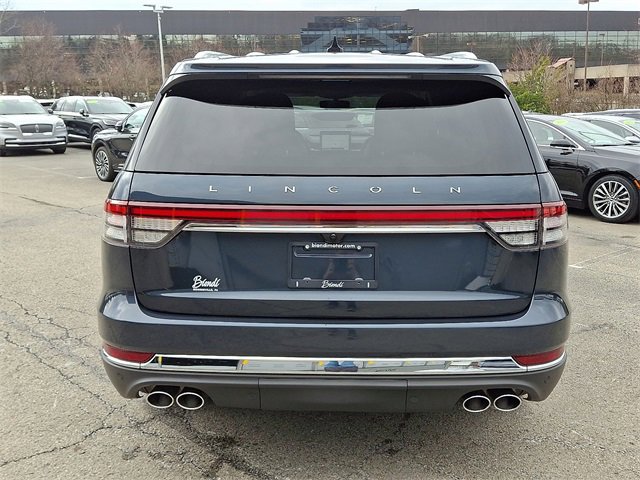 Used 2023 Lincoln Aviator Reserve w/ Equipment Group 201A image 5