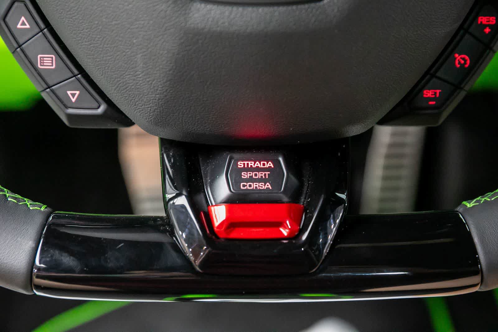 Used 2024 Lamborghini Huracan Tecnica RWD image 31