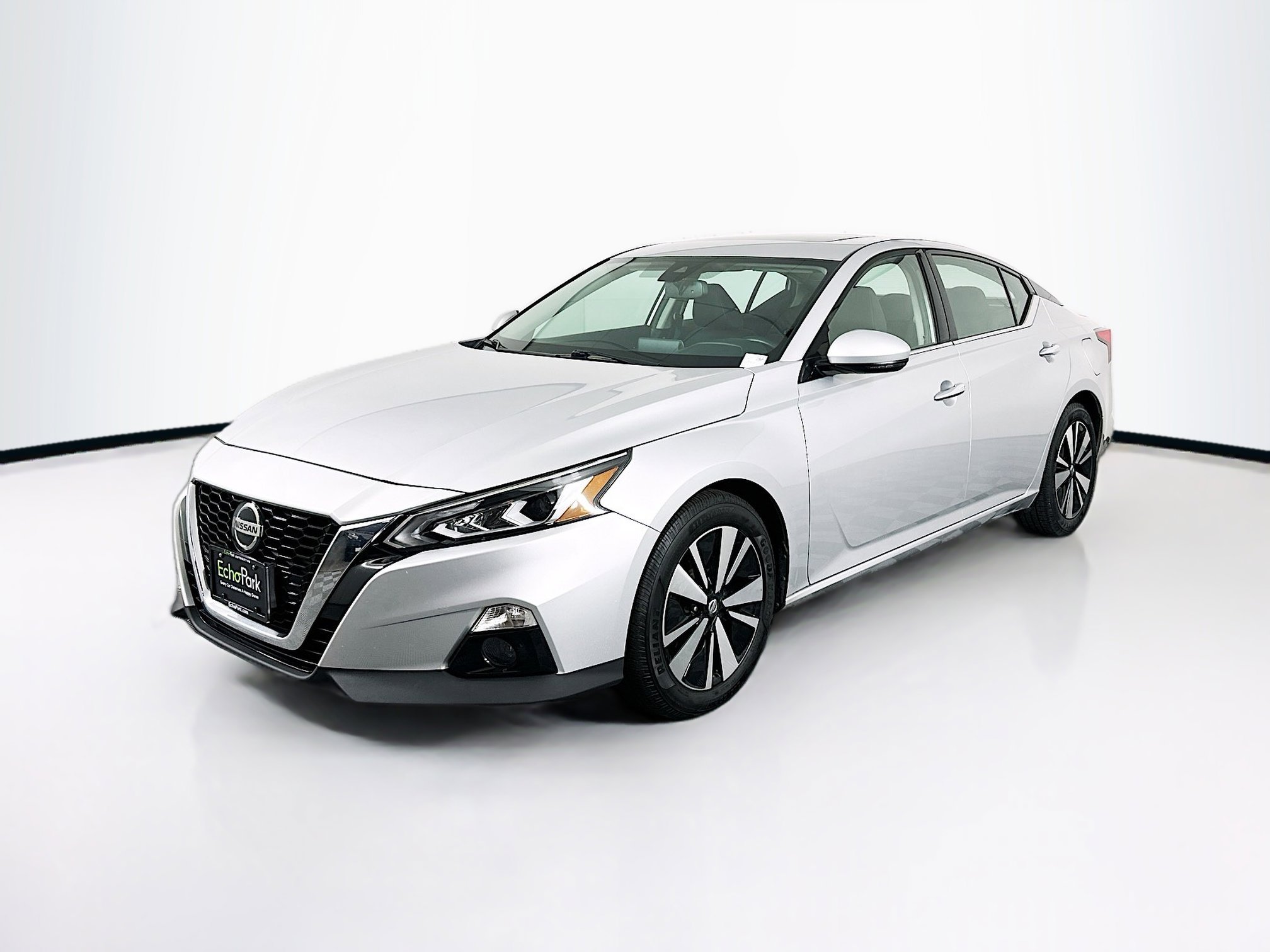 Used 2019 Nissan Altima 2.5 SV FWD image 3