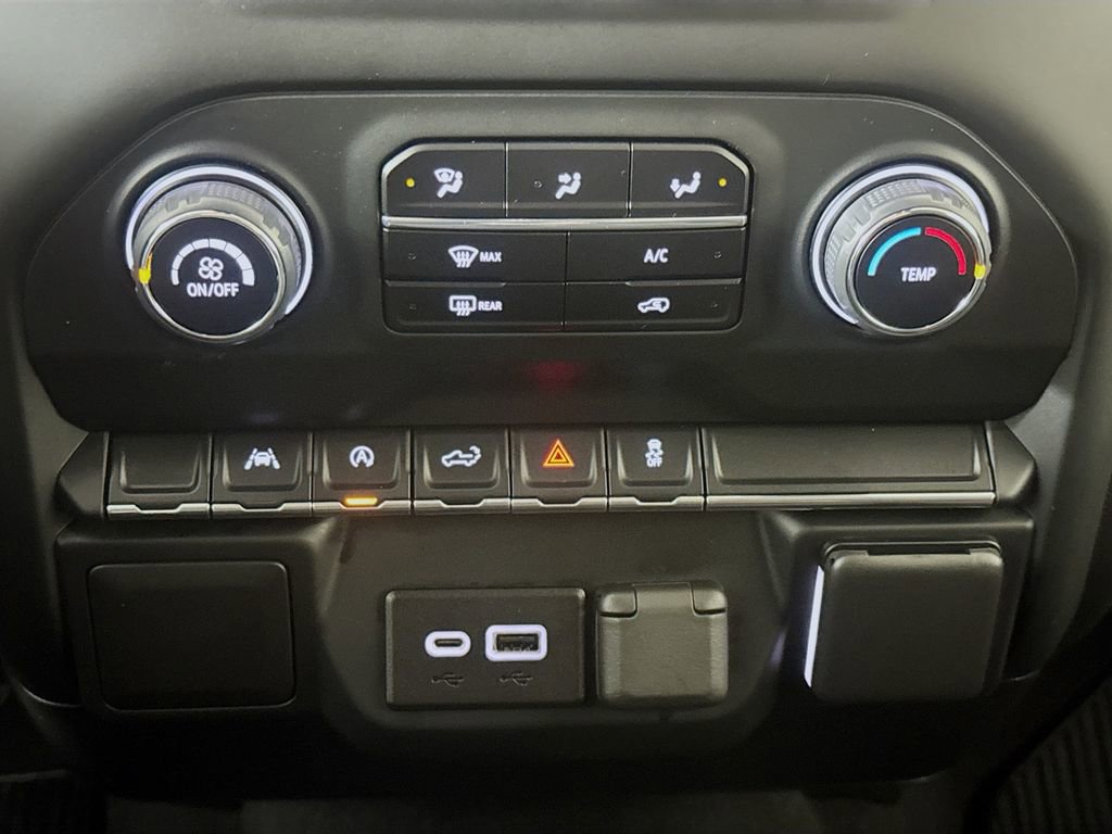 Used 2023 Chevrolet Silverado 1500 Custom image 15