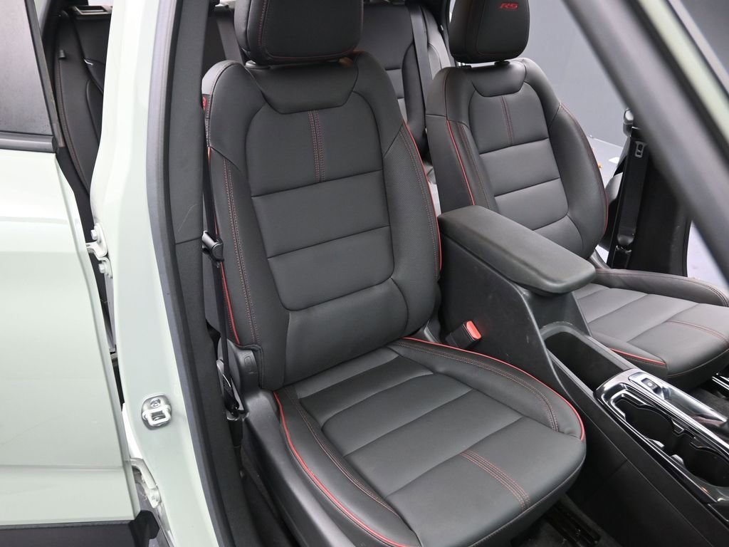 Used 2024 Chevrolet TrailBlazer RS w/ Driver Confidence Package image 12