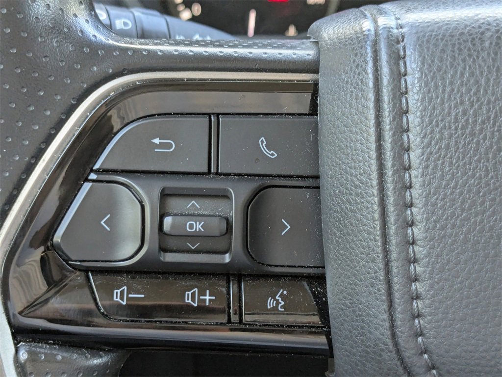 Used 2022 Toyota Tundra SR5 w/ SR5 Convenience Package image 23