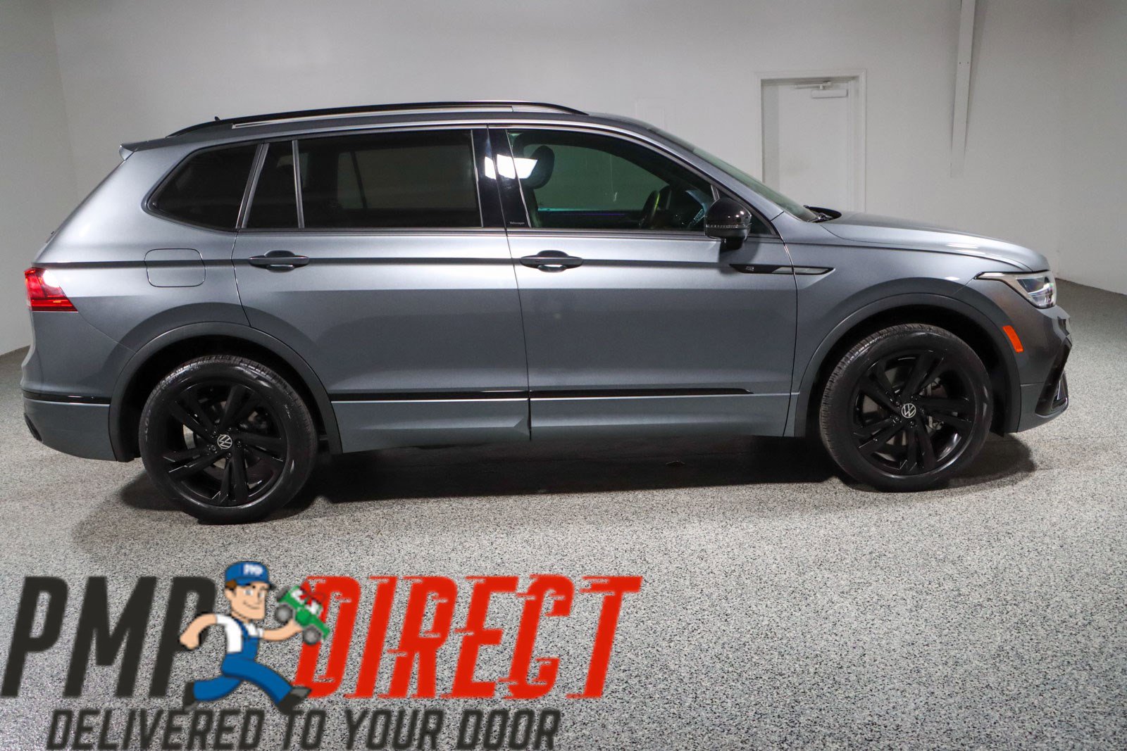 Used 2023 Volkswagen Tiguan SE R-Line FWD image 6