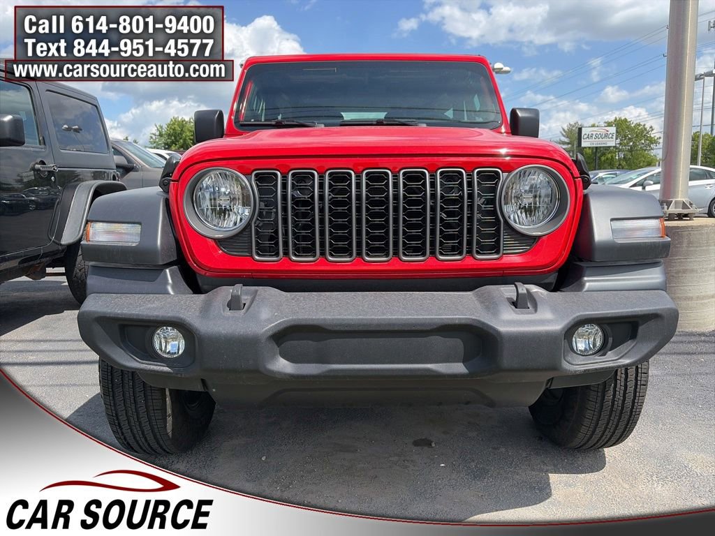 Used 2025 Jeep Wrangler Sport AWD/4WD image 2
