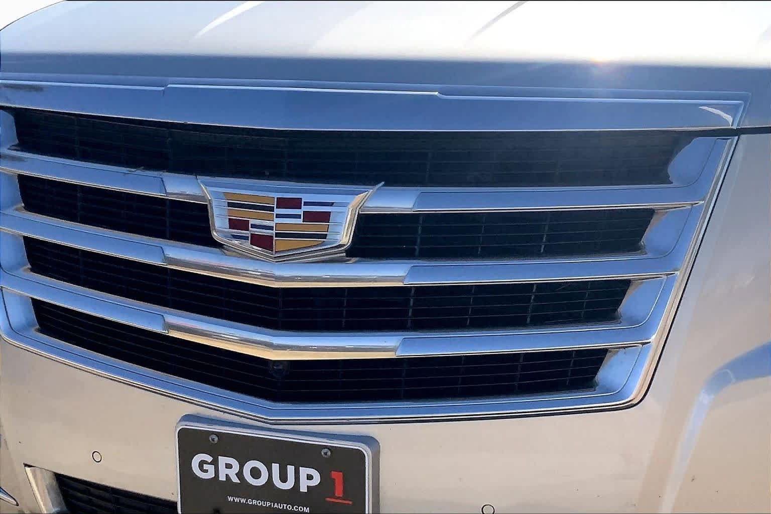 Used 2020 Cadillac Escalade Premium Luxury RWD image 30