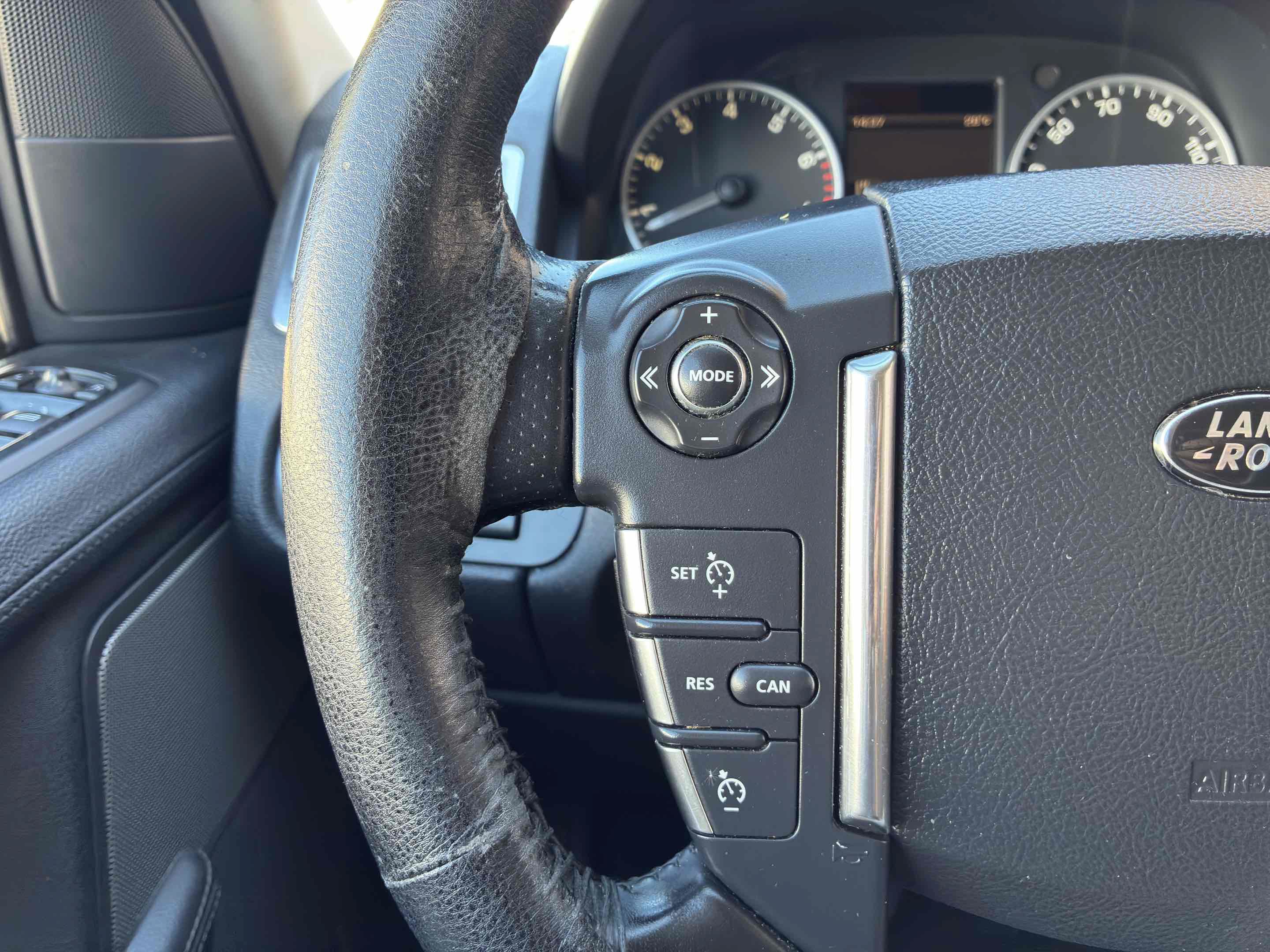 Used 2011 Land Rover Range Rover Sport HSE AWD/4WD image 20