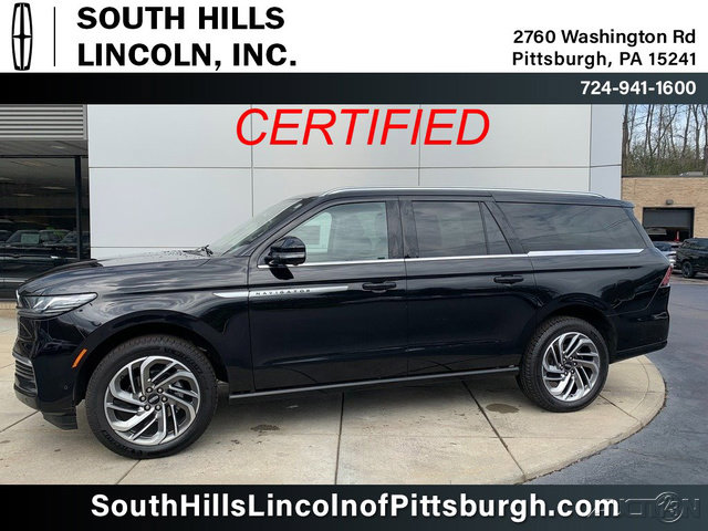Certified 2025 Lincoln Navigator L Reserve AWD/4WD image 1