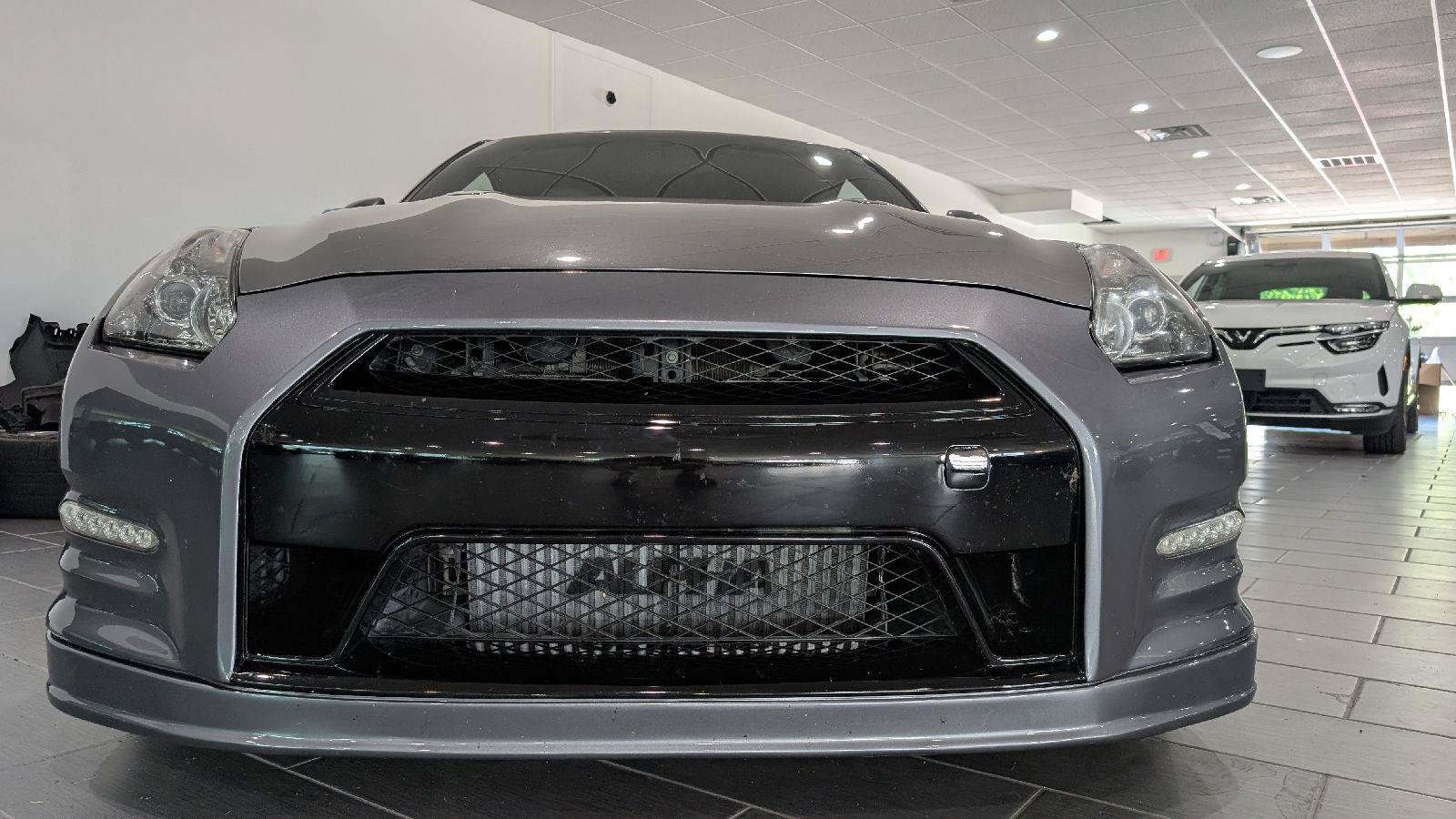 Used 2013 Nissan GT-R Black Edition AWD/4WD image 2