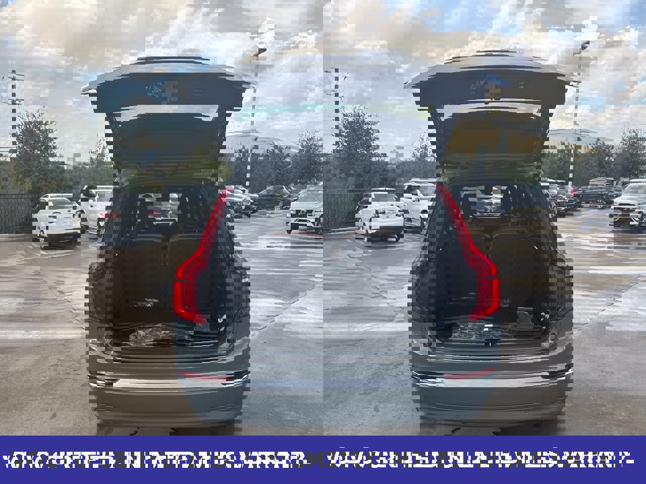 Certified 2023 Volvo XC90 B6 Plus w/ Protection Package Premier image 8