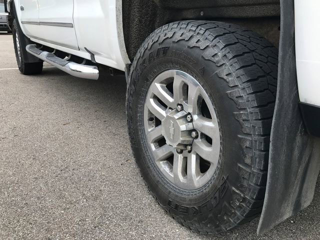 Used 2016 Chevrolet Silverado 2500 High Country w/ High Country Premium Package AWD/4WD image 13