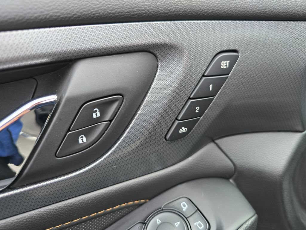 Used 2019 Chevrolet Traverse Premier w/ Redline Edition FWD image 29