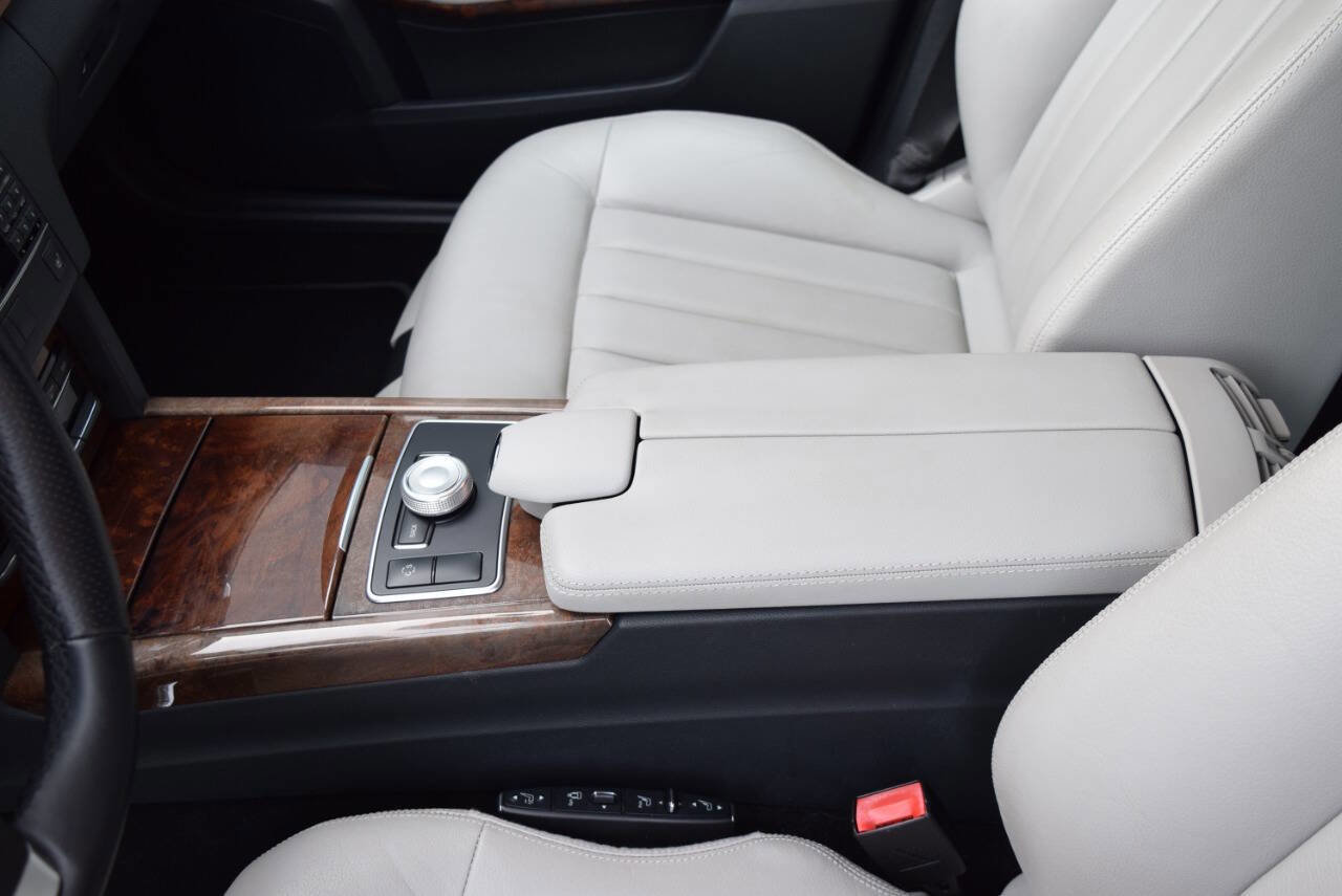 Used 2011 Mercedes-Benz E 350 4MATIC Wagon image 30