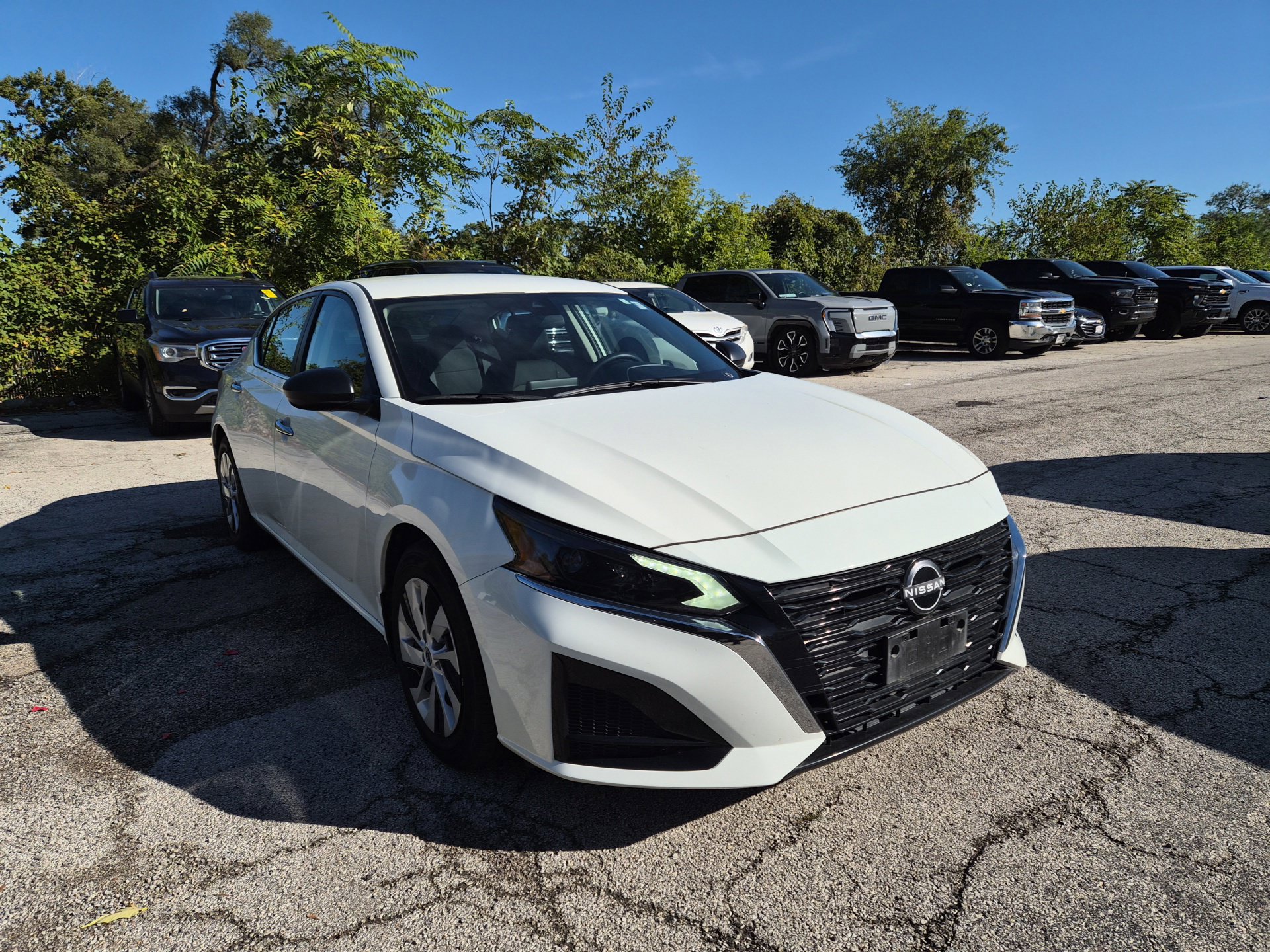 Used 2024 Nissan Altima 2.5 S FWD image 7