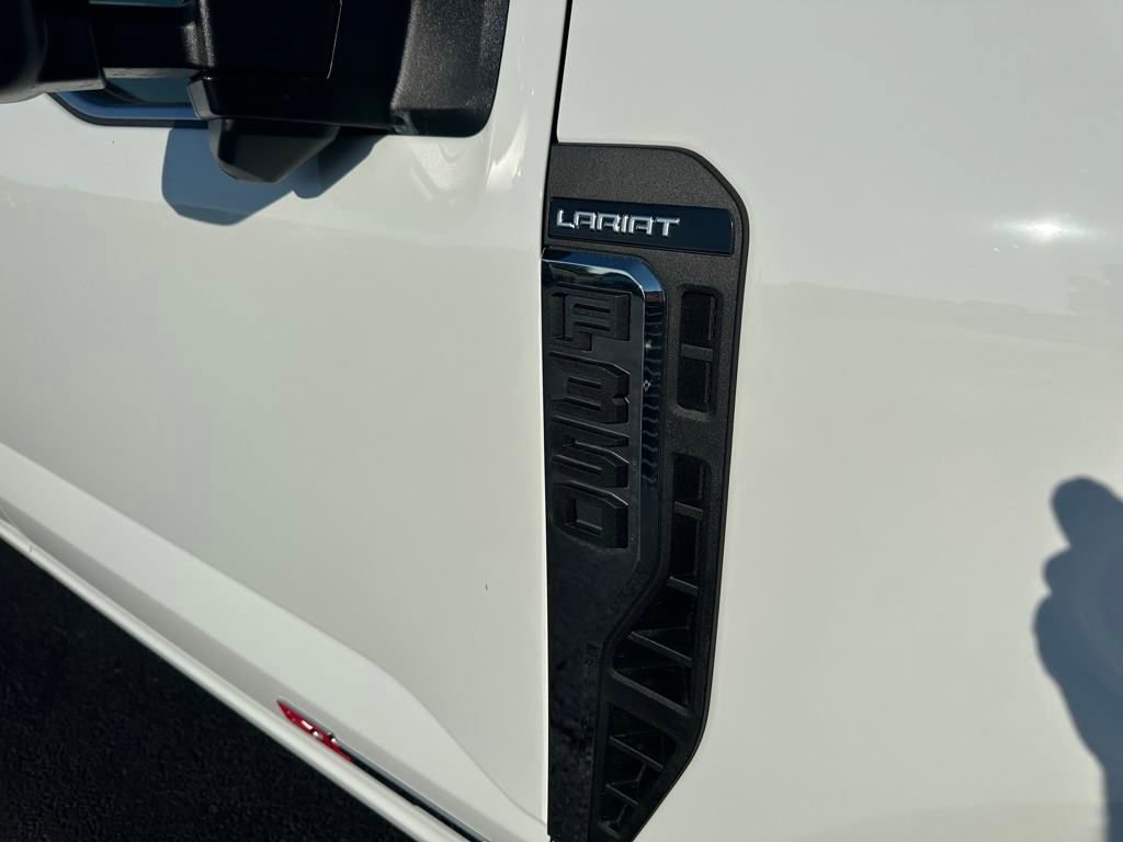 New 2025 Ford F350 Lariat w/ Lariat Ultimate Package image 27