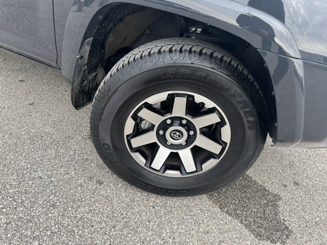Used 2024 Toyota 4Runner TRD Off-Road Premium image 39