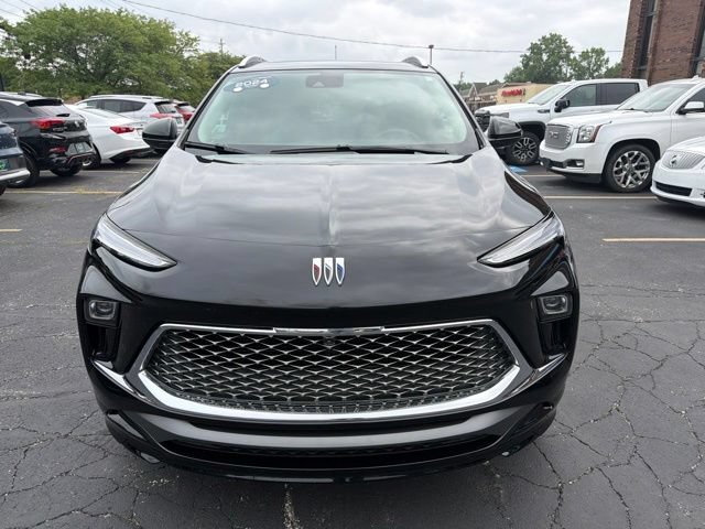 Certified 2024 Buick Encore GX Avenir w/ Avenir Technology Package AWD/4WD image 2