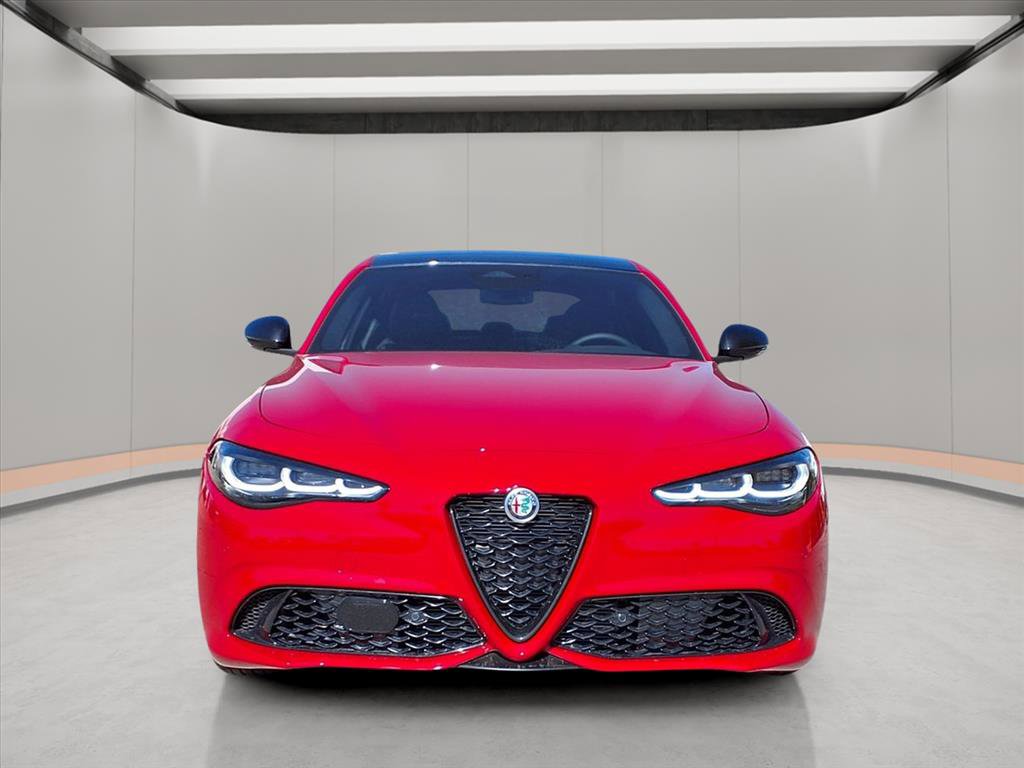 New 2025 Alfa Romeo Giulia image 2
