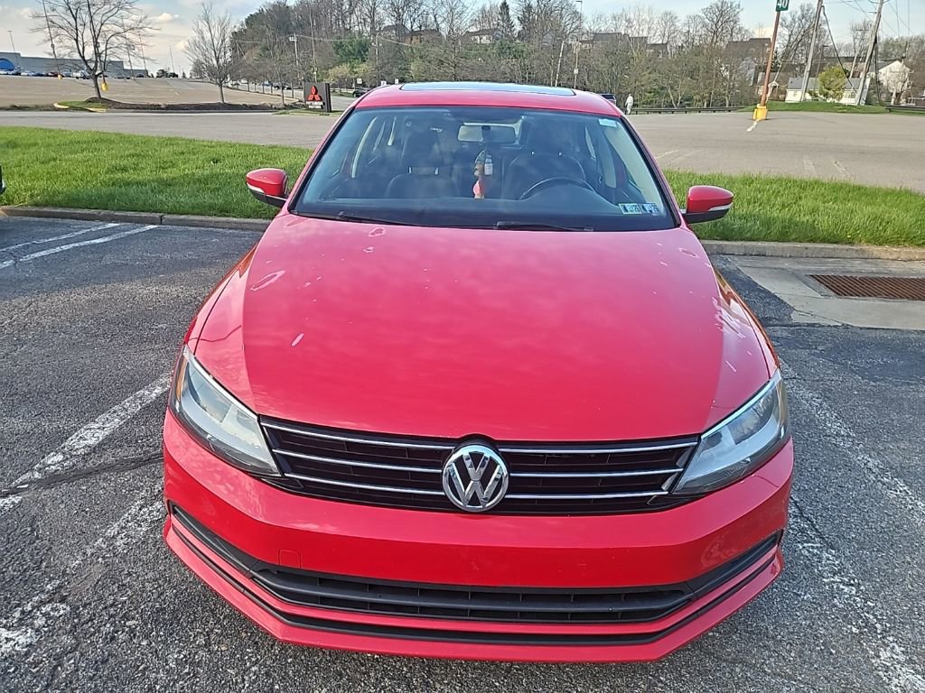 Used 2015 Volkswagen Jetta SE image 2