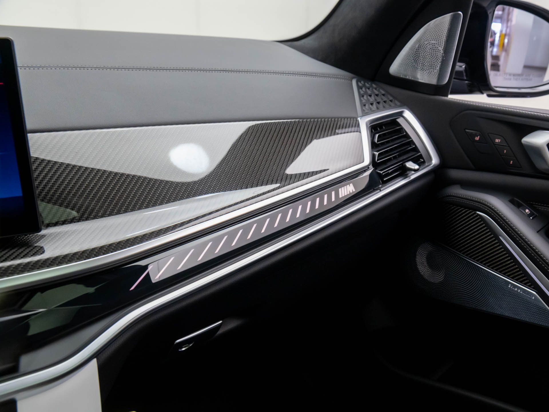 New 2026 BMW X5 M60i image 31