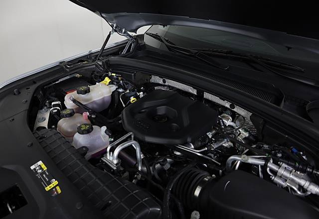 Used 2024 Jeep Grand Cherokee Trailhawk w/ Luxury Tech Group III image 13