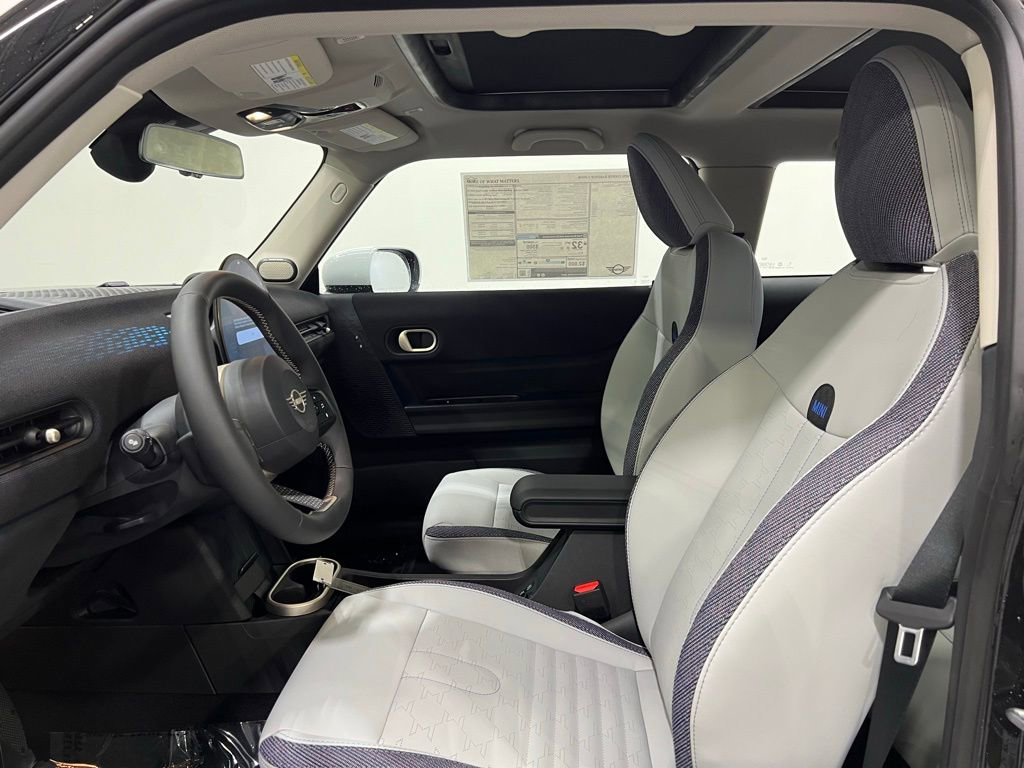 Certified 2025 MINI Cooper 2-Door Hardtop image 12