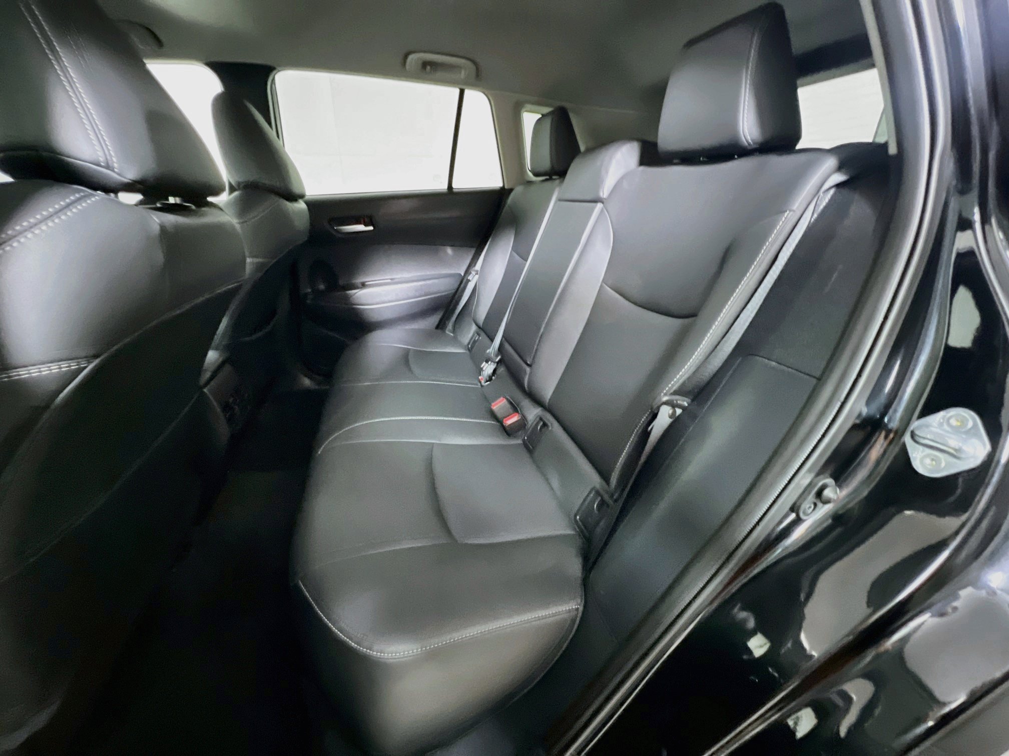Used 2025 Toyota Corolla Cross XLE AWD/4WD image 29